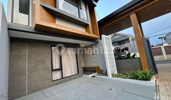Rumah 2 Lantai Ciputat Lokasi Strategis Termurah 