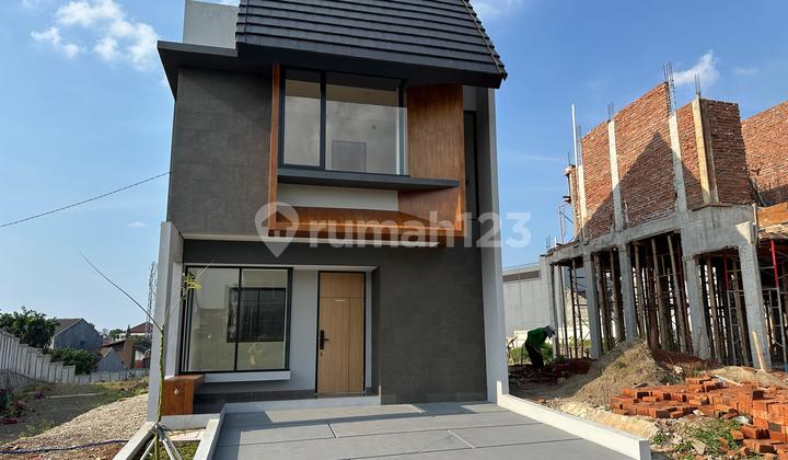 Rumah 2 Lantai Ciputat dengan Harga Termurah Bebas Banjir! Rumah 2 Lantai Ciputat dengan Harga Termurah Bebas Banjir!