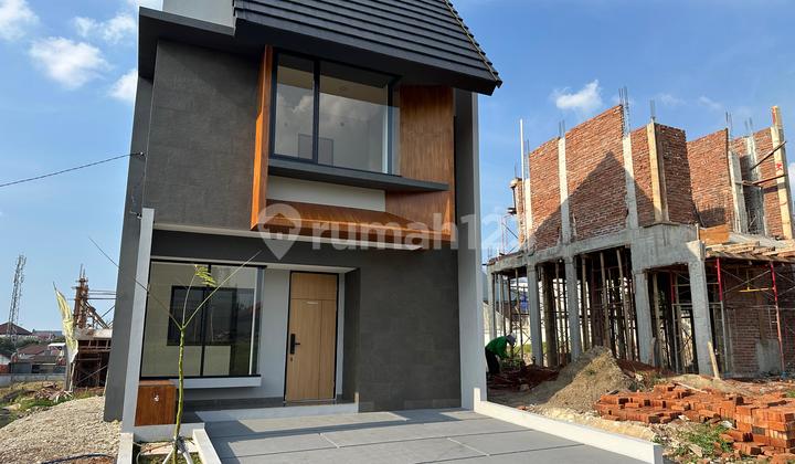 Rumah 2 Lantai Ciputat dengan Harga Termurah Bebas Banjir! Rumah 2 Lantai Ciputat dengan Harga Termurah Bebas Banjir!