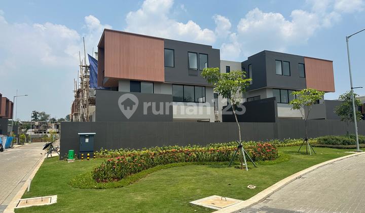 Rumah 3 Lantai Posisi Hook Shila At Sawangan Kawasan Mandiri  2