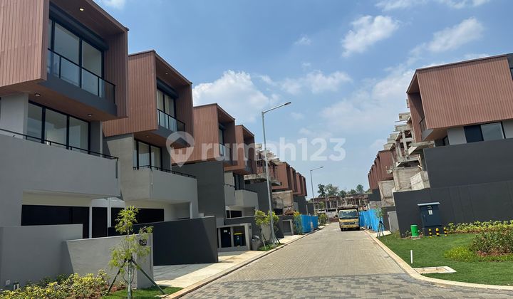Luxury House Free VAT Ready to Live in Exclusive Premium Area