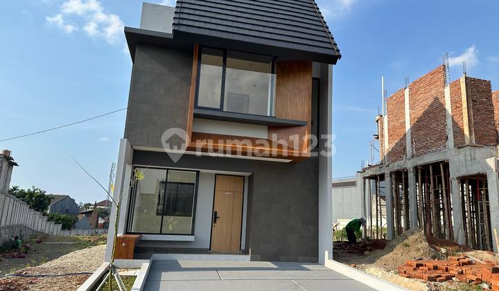 Rumah 2 Lantai Ciputat dengan Harga Termurah Bebas Banjir!