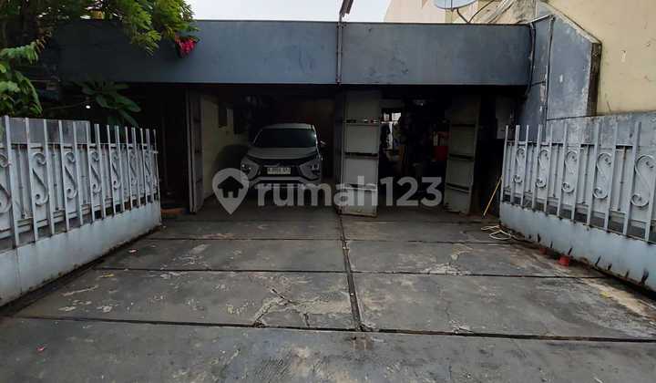 Dijual !! Rumah 3 LT, 7Kt, 3Km, LT 547, LB 277, Radio Dlm, Jaksel Dijual !! Rumah 3 LT, 7Kt, 3Km, LT 547, LB 277, Radio Dlm, Jaksel