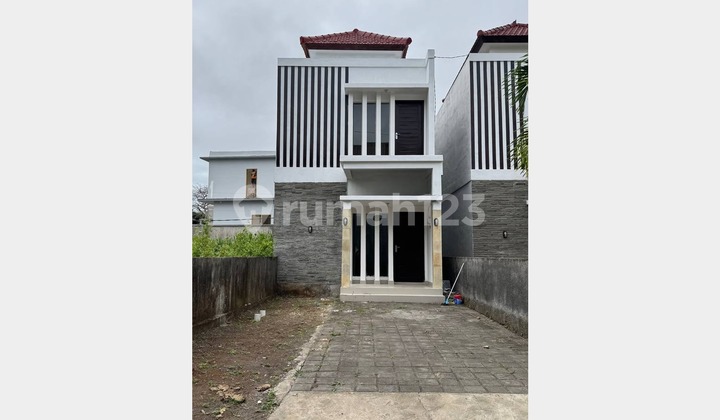 Dijual rumah siap huni di daerah Dharmwangsa, Nusa Dua 1