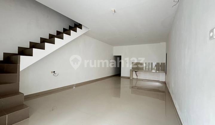 Dijual rumah siap huni di daerah Dharmwangsa, Nusa Dua 2