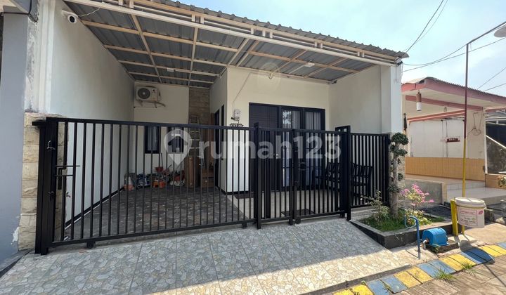 For sale: Kahuripan Nirwana housing.