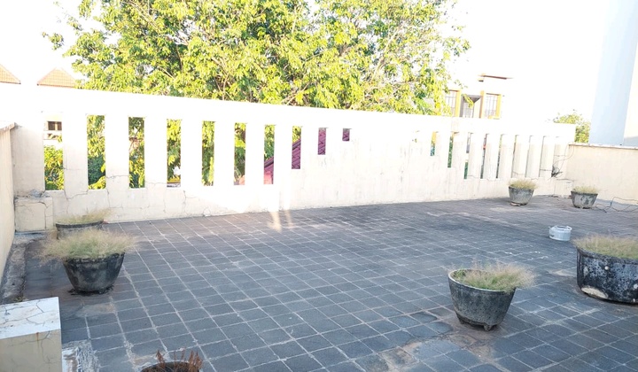 For Sale Commercial House 0 Jalan Raya ngagel 2