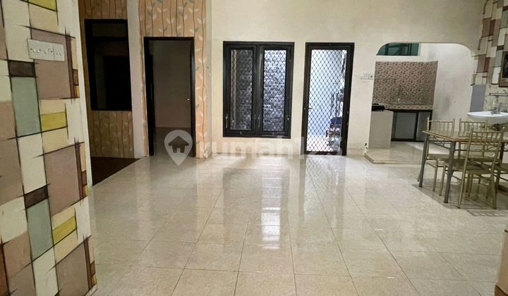 Medokan Semampir House Medokan Semampir House