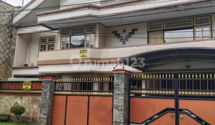 Dijual Rumah di Darmo permai selatan