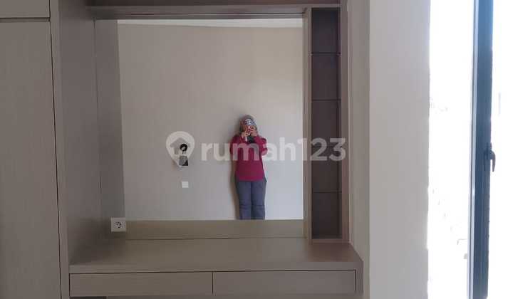 Rumah 2 Lantai Northwest Lake Rumah 2 Lantai Northwest Lake