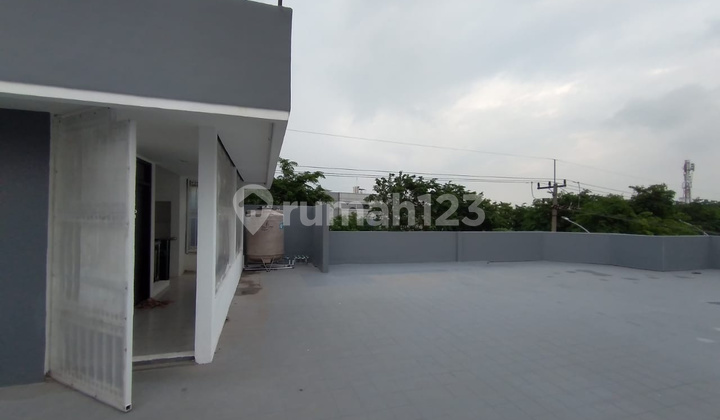 Multi-Purpose Building for Rent Kenjeran Surabaya 0 Strategic Main Road