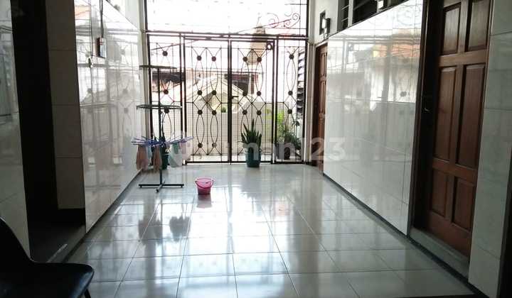 Rumah Kos Dekat Universitas Petra