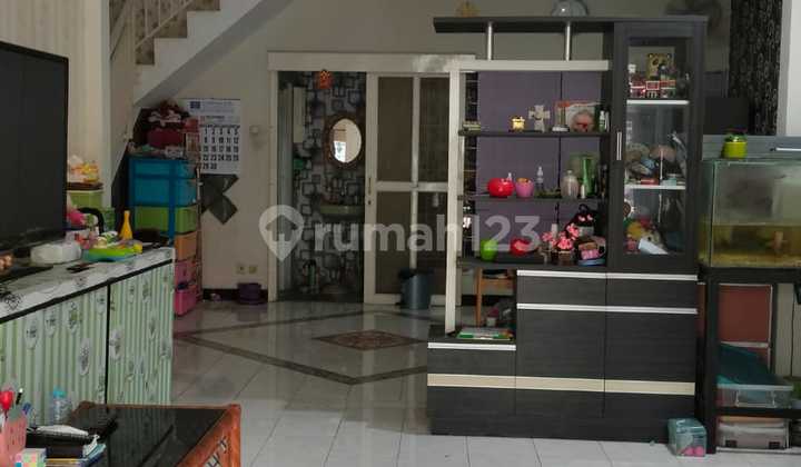 Disewakan Rumah Babatan Pratama Wiyung 2