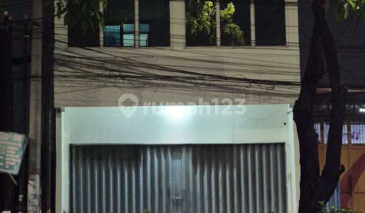 For Sale: Shop House on Tandes Main Road, Surabaya For Sale: Shop House on Tandes Main Road, Surabaya