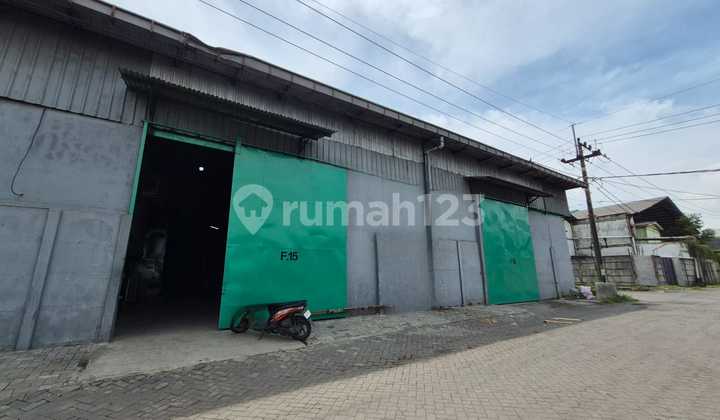 For Sale 2 Adjacent Warehouses in Osowilangon For Sale 2 Adjacent Warehouses in Osowilangon