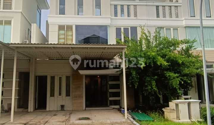 Dijual Rumah Pakuwon Indah Cluster Favorit Lariz Embassy Dijual Rumah Pakuwon Indah Cluster Favorit Lariz Embassy