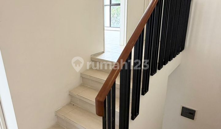 Dijual Rumah Northwest Park Split Level 2