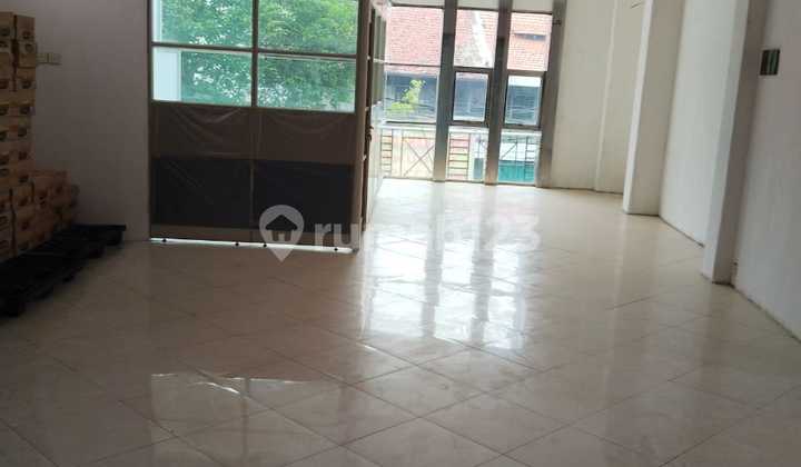 City Center Shop House Near Tunjungan Road 2