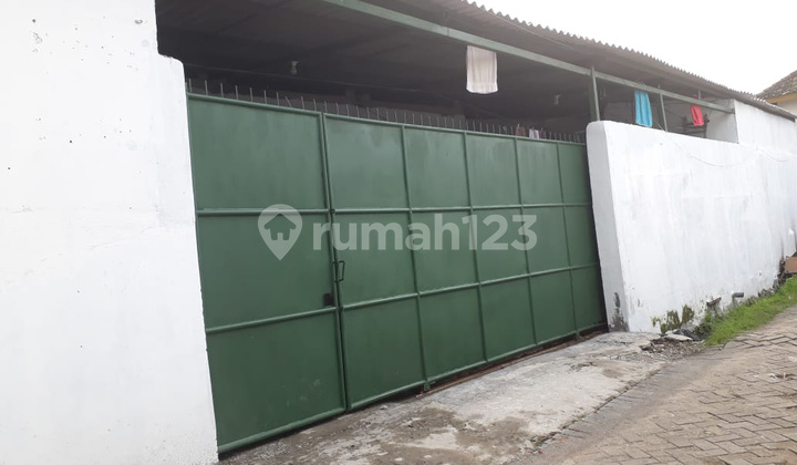 Active Kos in Central Surabaya! Profitable Investment! 2