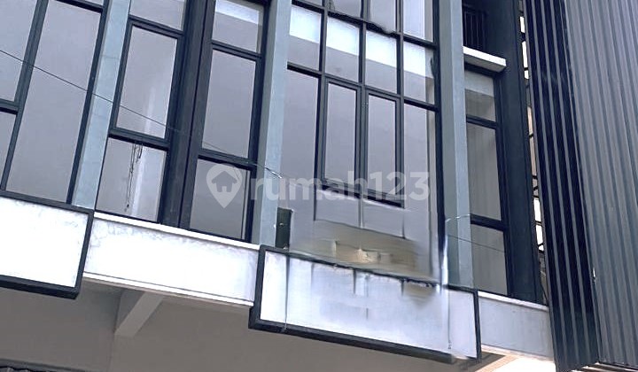 New Ruko Wiyung Surabaya: Strategic Location, Profitable Investment! 1