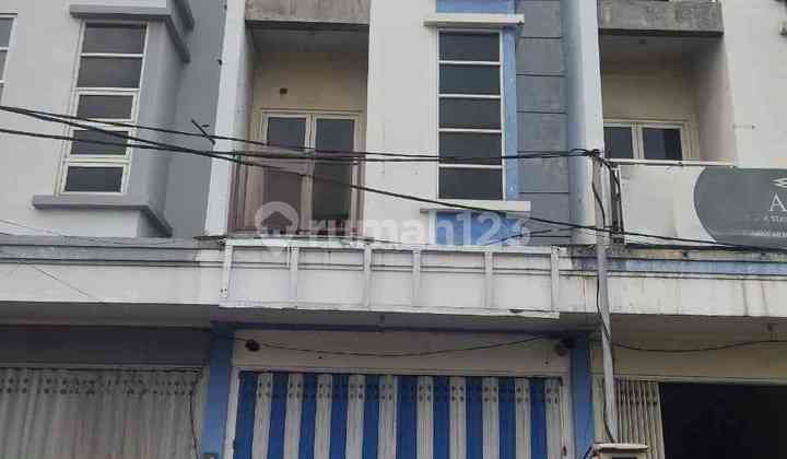 Ruko Jalan Raya Komersial Sidoarjo parkir luas