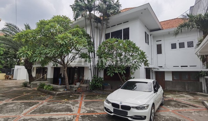 Disewakan Rumah Komersial Jalan Raya Diponegoro Surabaya Pusat