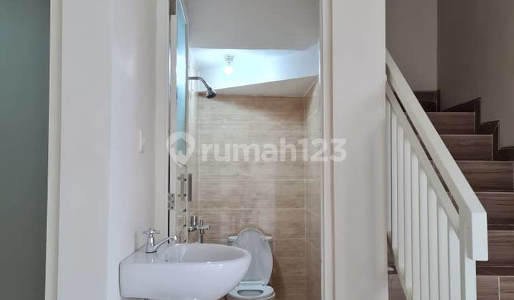 Rumah 3KT Siap Huni Tenggilis Timur Surabaya! 2