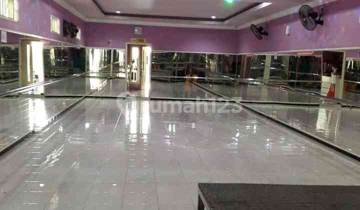 Petemon Central Business House Surabaya 2