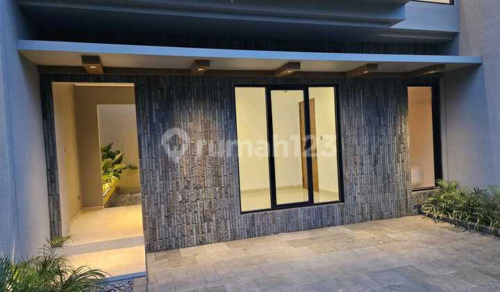 New 2-Story House in North Rungkut Asri, Surabaya, Near Purimas, Merr 2