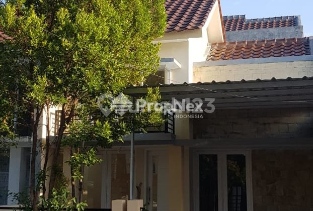 For Sale Ready-to-Occupy House Greenlake Wonorejo For Sale Ready-to-Occupy House Greenlake Wonorejo