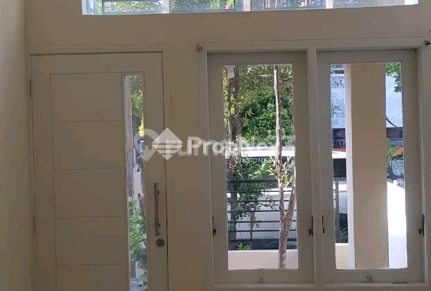 For Sale Ready-to-Occupy House Greenlake Wonorejo 2