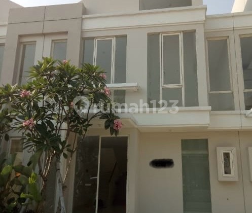 For Rent Minimalist House In Grand Pakuwon Tandes West Surabaya