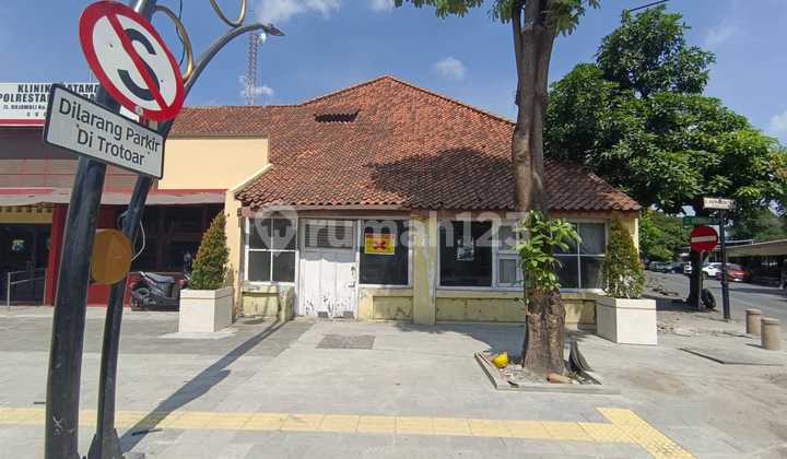 For Sale Cheap Fast Commercial Area on Rajawali Street Surabaya 1