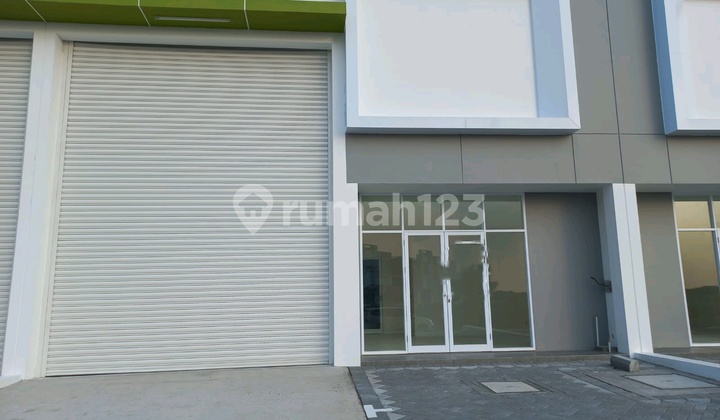FOR SALE QUICKLY AKR BIZLAND WAREHOUSE MANYAR GRESIK