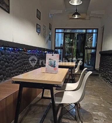 Komersial Area Rumah Surabaya Pusat Area Raya Darmo Cocok Untuk Cafe Usaha