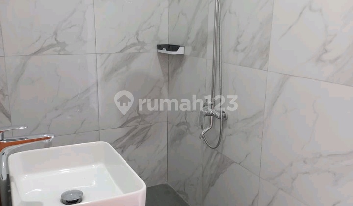 FOR SALE QUICK, NEED TO SELL IMMEDIATELY, NEW HOUSE FRESH IN SUTOREJO TIMUR 2