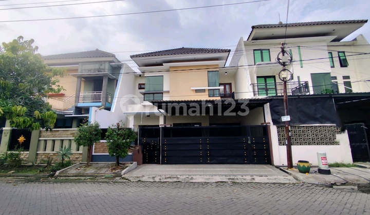 DIJUAL RUMAH BALAS KLUMPRIK ROW DEPAN LEBAR DIJUAL RUMAH BALAS KLUMPRIK ROW DEPAN LEBAR