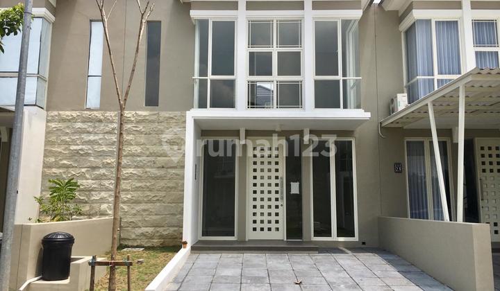 For Sale 2-Story Greenlake Citraland Surabaya House, Market Price Only 1.6 Man