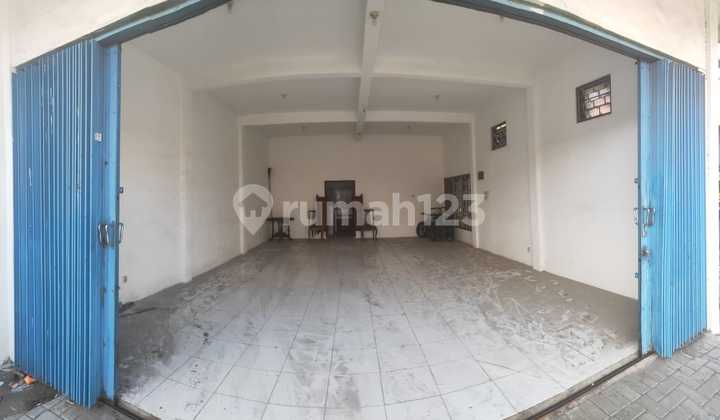 For Rent: Shop House on Tandes Main Road. Busy Area For Rent: Shop House on Tandes Main Road. Busy Area