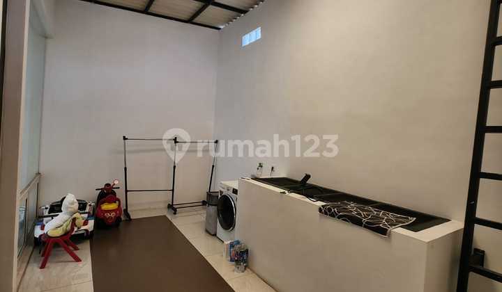 House for Sale in Grand Pakuwon. Semi-Furnished. Near Margomulyo. 2