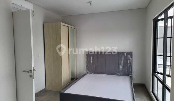 Disewakan Rumah di Mansion Nine. Dekat Citraland 2