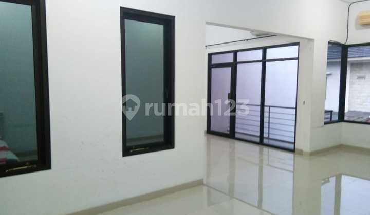 Griya Asri House, Pakuwon City, Near Pakuwon City Mall 2