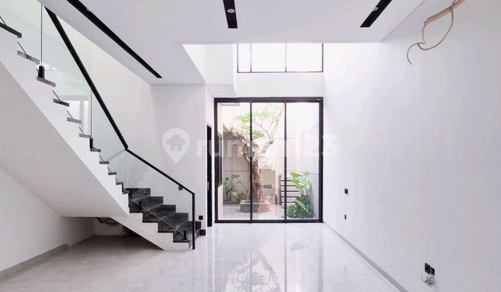 Rumah Di Kupang Baru. Dekat Sommerset. Modern. Minimalis 1