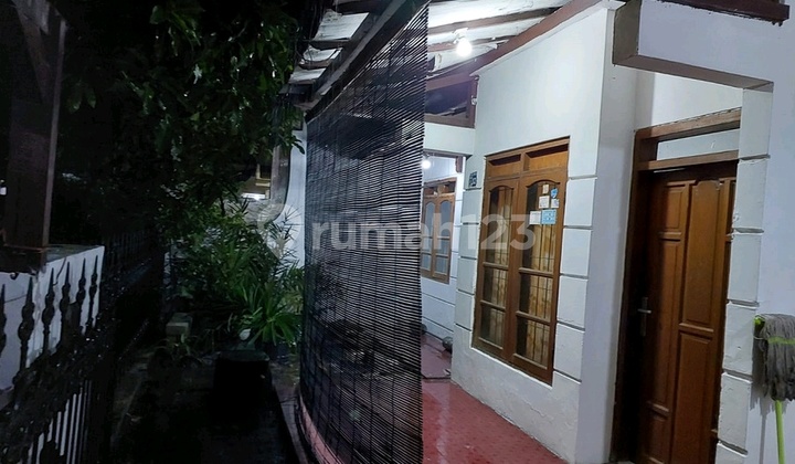 House for Sale on Jl Belimbing, Pondok Tjandra Indah House for Sale on Jl Belimbing, Pondok Tjandra Indah