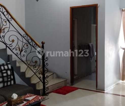 Rumah Jemursari Timur, Dekat Raya Kendangsari, Raya Jemursari 2
