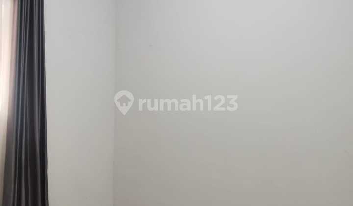 For Rent House in Grand Harvest. Near Wiyung and Kebraon. 2