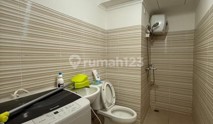 Disewakan Apartemen Puncak Bukit Golf Tower B. Dekat Pakuwon Mall 2