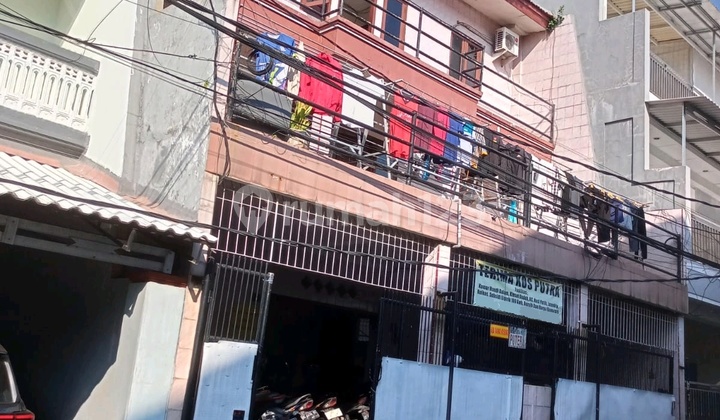 2 Boarding Houses in Siwalankerto, Surabaya 2