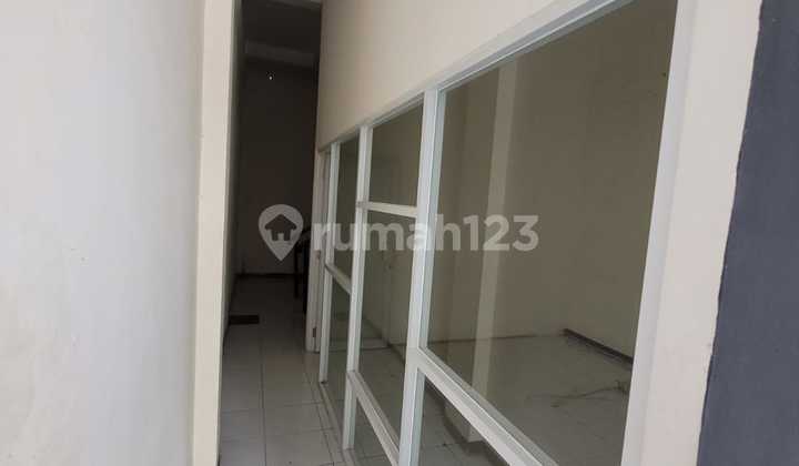 Sentra Kencana Shop House, Bung Tomo Street, Near Ngagel Raya 2