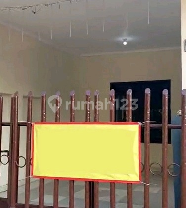 Rumah Disewakan Jl Mangga, Pondok Tjandra Indah. Dekat MERR 1